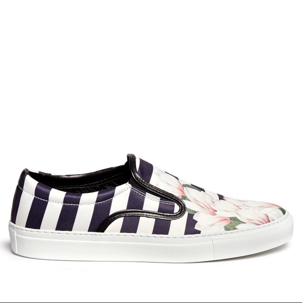Mother of Pearl Tulip Stripe Print Satin Slip On’s